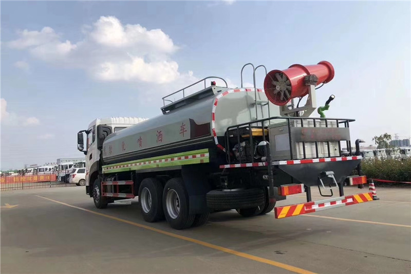 東風天龍后八輪20噸噴霧車，國六綠化噴灑車